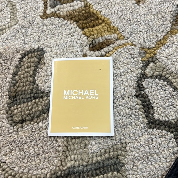 💕 Michael kors nylon Kelsey black large crossbody bag 💕 - Picture 10 of 16